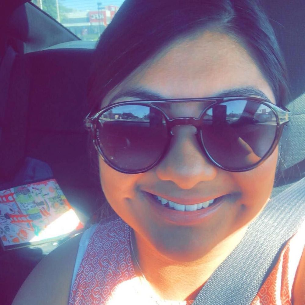 Meet your Posher, Dennise